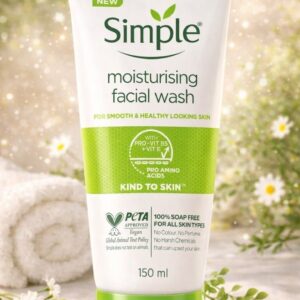 ژل شستشوی صورت simple moisturizing facial wash